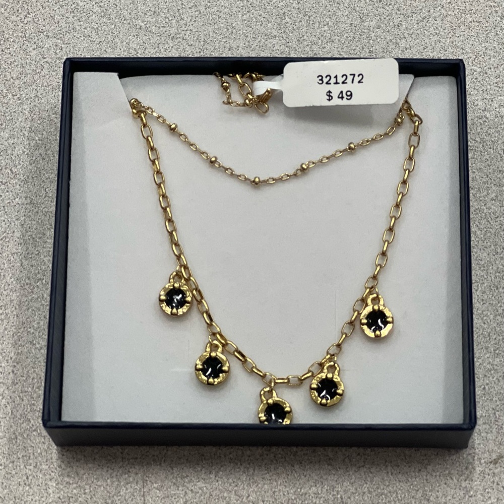 Fine Jewelry comes with one year guarantee 18k